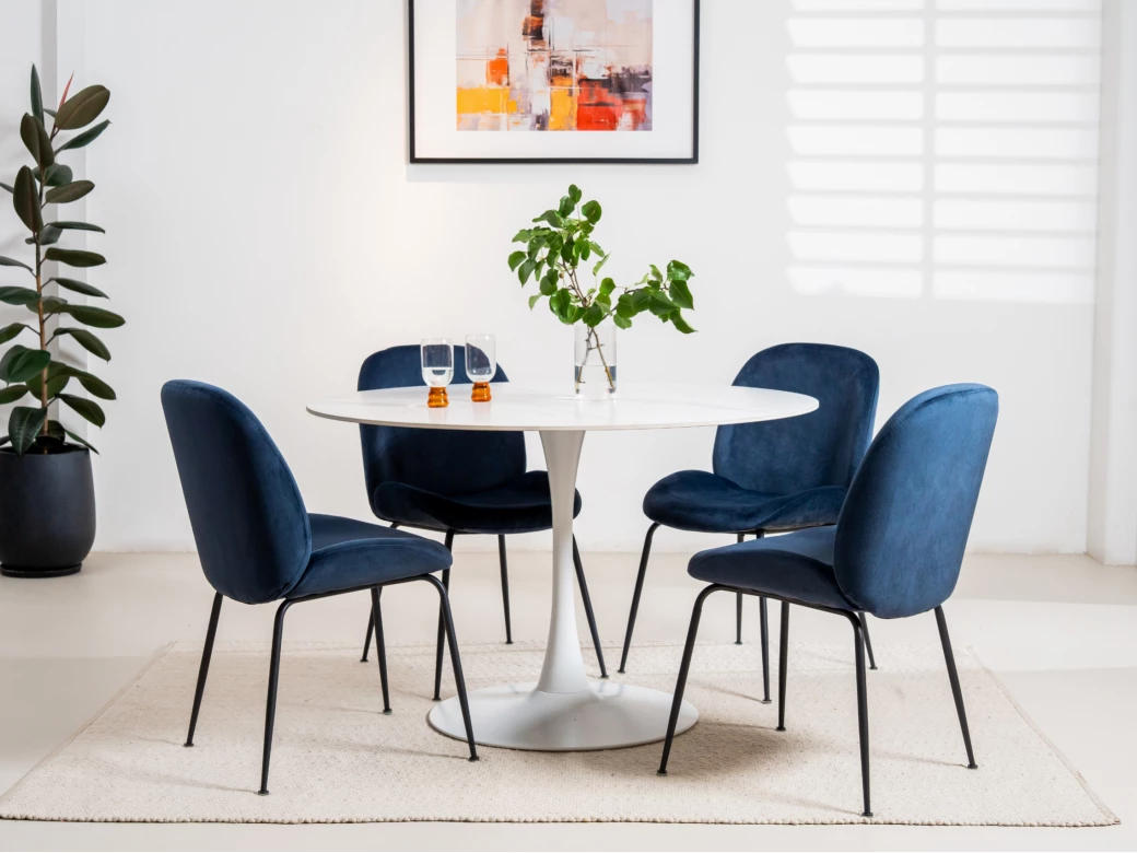 斯堪迪大尺寸餐桌 雪白款